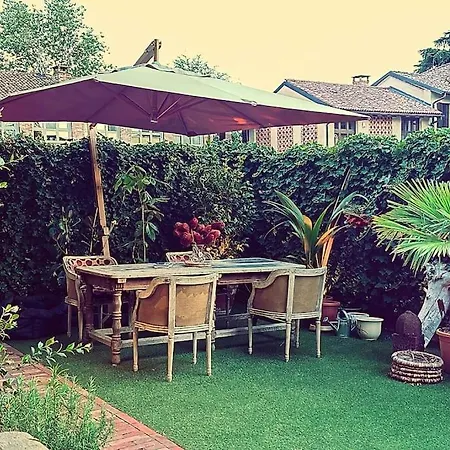 Con Giardino Privato E Sauna Lejlighed Milano