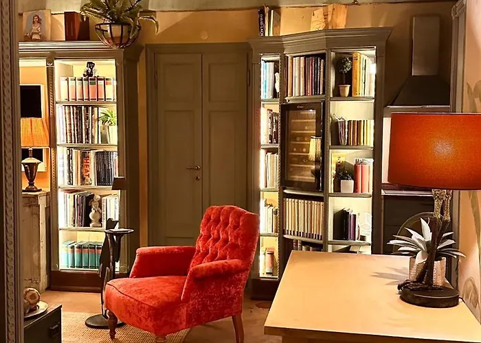 Con Giardino Privato E Sauna شقة